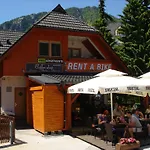 Apartma Alpine Spot *